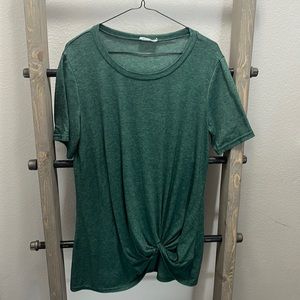 Women’s short sleeve shirt